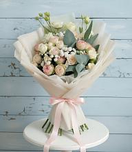 Букет цветов из:  Розы и Лизиантусы в Барсуковской