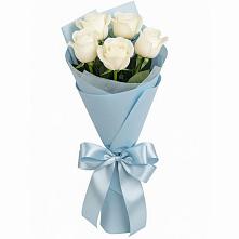 Букет 5 Белых роз Проуд в Барсуковской