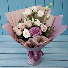 Букет цветов из:  Розы и Лизиантусы в Барсуковской
