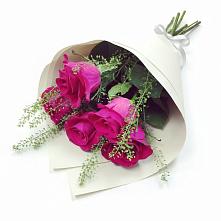 Букет цветов из:  Розы в Барсуковской