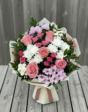 Букет цветов из:  Альстромерии, Гвоздики, Розы и Хризантемы в Барсуковской