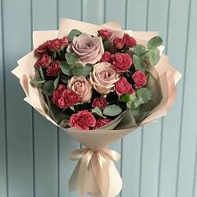 Букет цветов из:  Гвоздики и Розы в Барсуковской