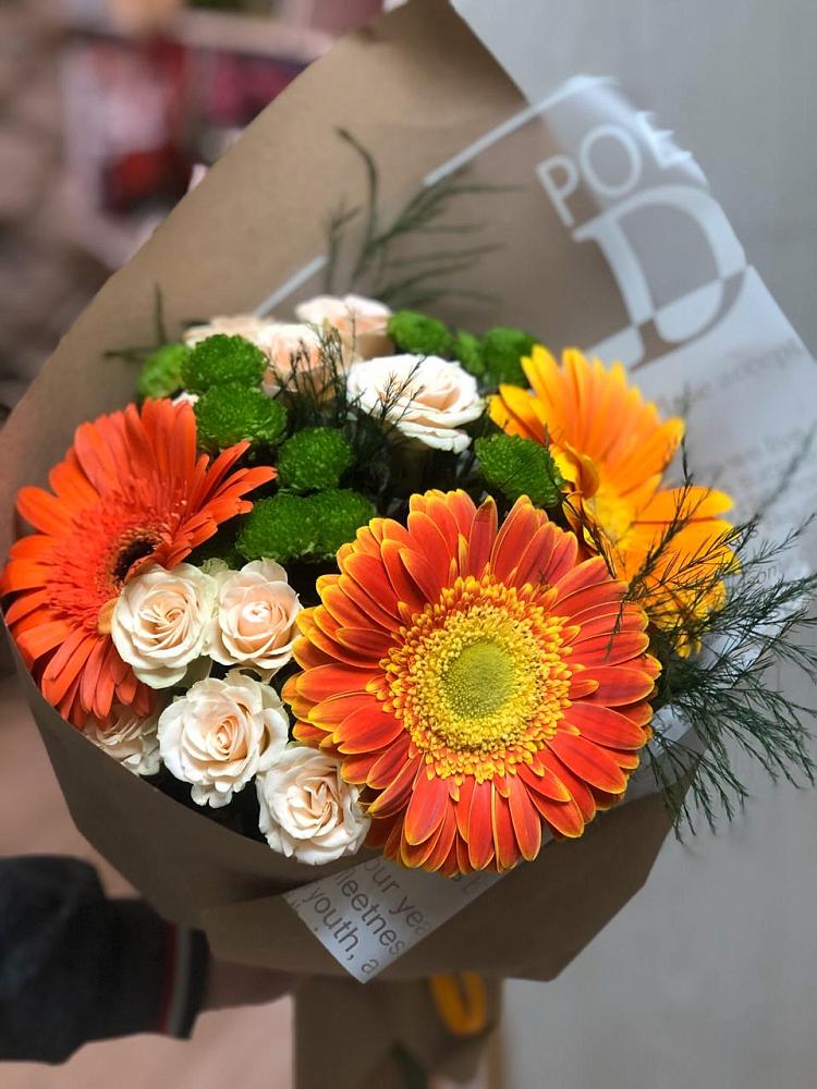 Букет цветов из: Герберы, Хризантемы и Розы в Барсуковской