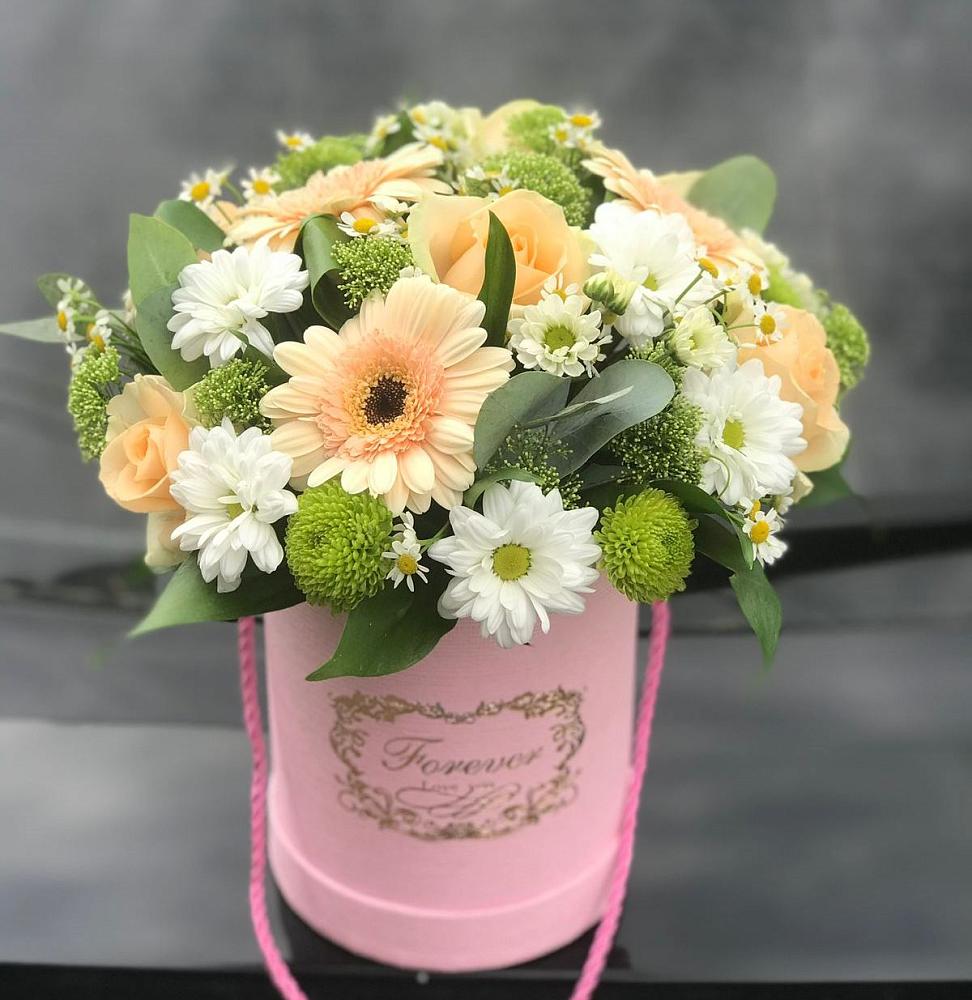 Цветочная композиция из Розы, Герберы и Хризантемы в шляпной коробке в Барсуковской