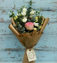 Букет цветов из:  Розы и Лизиантусы #REPLACE_PRED# Барсуковской
