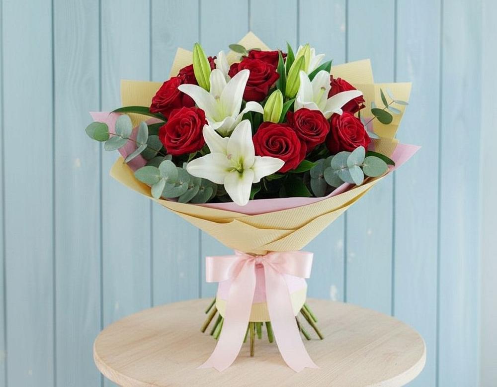 Букет цветов из: Лилии и Розы в Барсуковской
